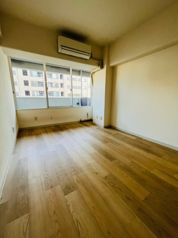 仲介手数料0円！！ラ・レジダンス・ド・シャトレーヌの居間・リビング