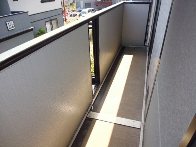レイモンドサンヴィレッジＤのバルコニー