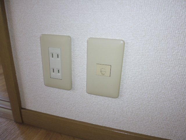 レイモンドサンヴィレッジＤの設備|電話モジュラー