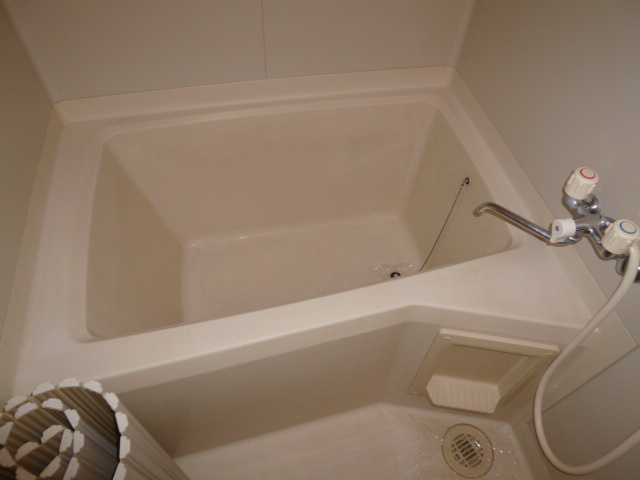 フレグランス倉敷の浴室