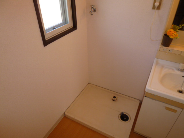 フレグランス倉敷のその他|洗濯機置き場