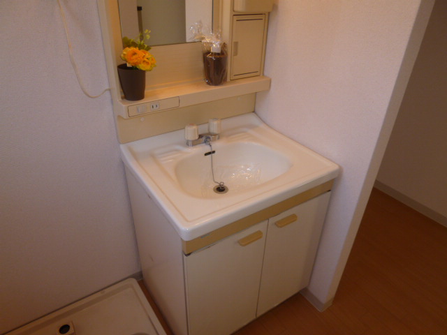 フレグランス倉敷の独立洗面台