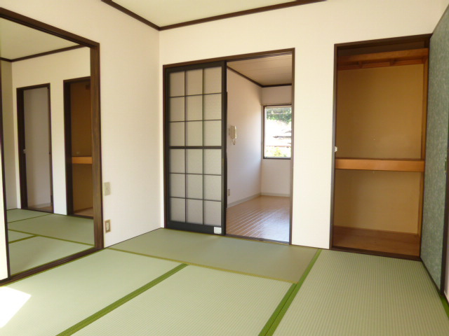 フレグランス倉敷の居間・リビング|和室→洋室