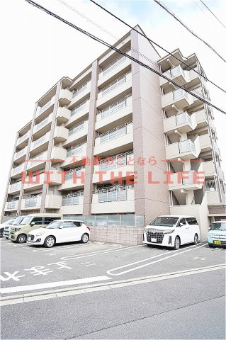 リ・エミネンスの外観|外観は落ち着いています