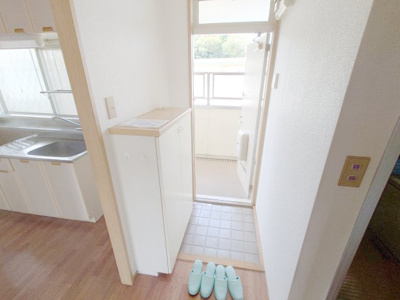 【玄関】 | グリーンフラットＡ