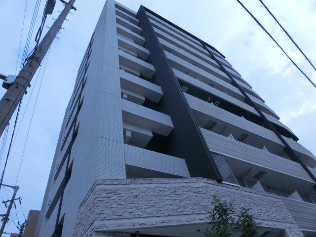 レジュールアッシュ難波ＭＩＮＡＭＩⅡの外観