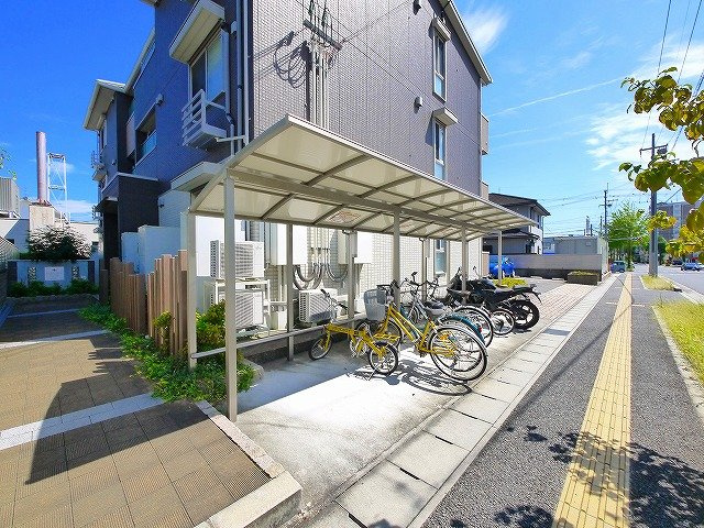 レジデンス　天理のその他共用部分|屋根付きの駐輪場
