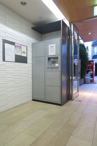 トラスト王子町のロビー