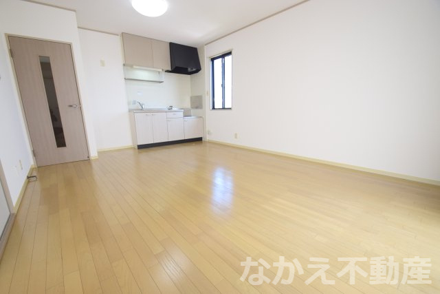 【居間・リビング】 | こちらのリビングで趣味の時間をお楽しみください