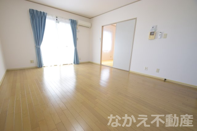 【寝室】 | 使い勝手のいい寝室です