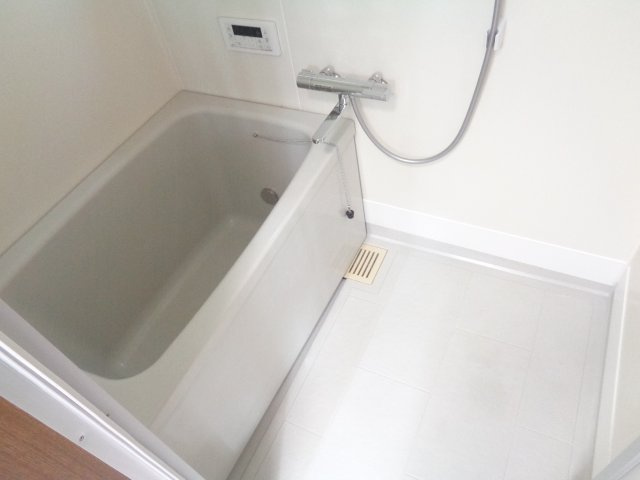 テラスハウス和合の浴室