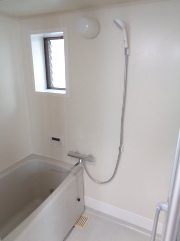 テラスハウス和合の浴室