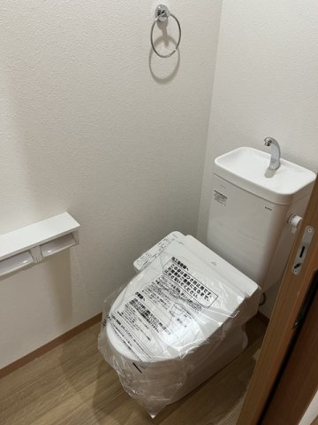 アゼリアのトイレ|参考画像