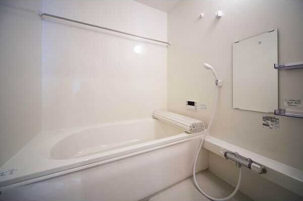 ROYAL BRICKS APARTMENT IV　　刈谷市の賃貸ならクラスホーム刈谷店の浴室