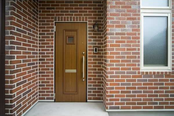 ROYAL BRICKS APARTMENT IV　　刈谷市の賃貸ならクラスホーム刈谷店の玄関