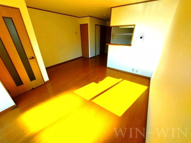 キャプリコーンエス Bの居間・リビング