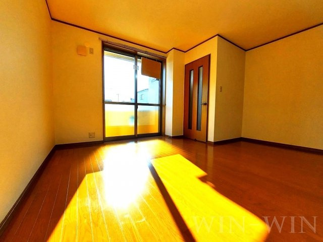 キャプリコーンエス Bの居間・リビング