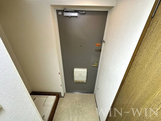 大竹ビルの玄関