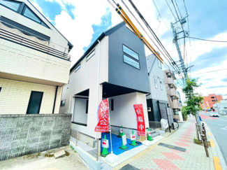 【前面道路含む現地写真】