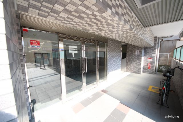 エスリード梅田新道第2　仲介手数料無料のエントランス