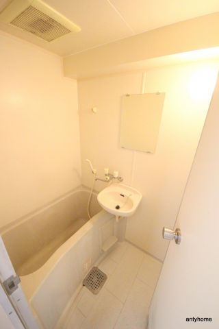 エスリード梅田新道第2　仲介手数料無料の浴室