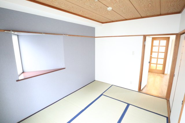 クレスト久米川の和室