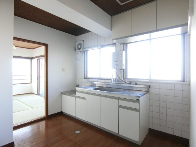 シャンブルドット元住吉のキッチン