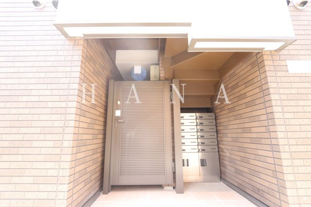 Alba立川のエントランス