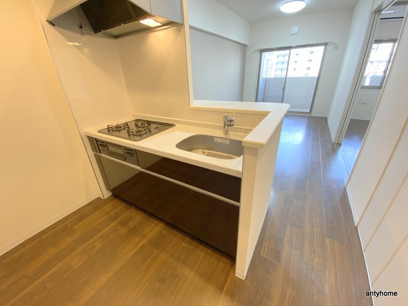 BALLON D’OR KYOBASHI　仲介手数料無料の居間・リビング