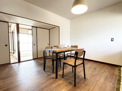 【居間・リビング】 | マンション宮下Ａ | ※家具はイメージとなります。