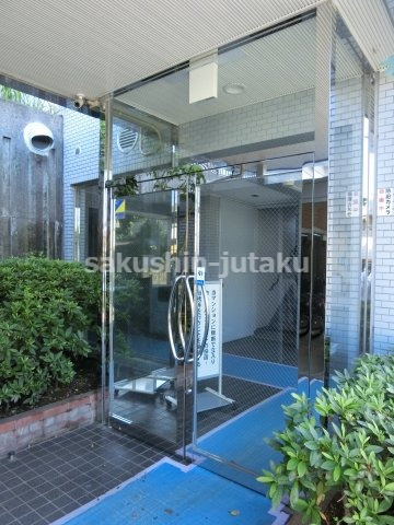 コスモ八千代台　のエントランス