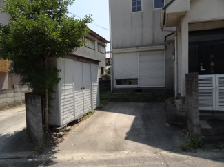 【駐車場】