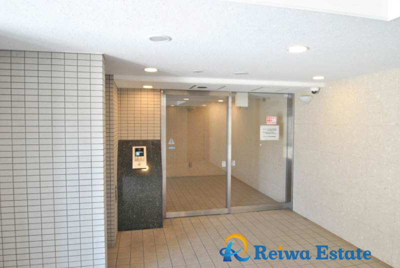 プランヴェール茅ヶ崎中海岸のエントランス