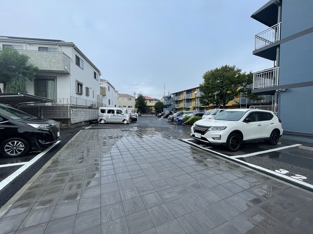 ベルフラット吉野の駐車場