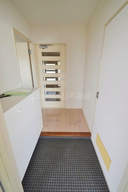 ファーレ高須の玄関