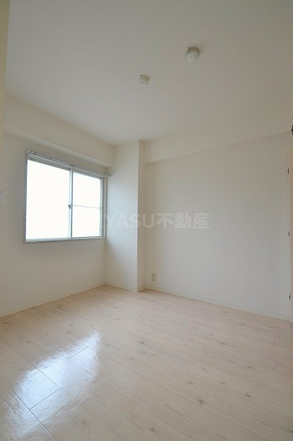 ファーレ高須の居間・リビング