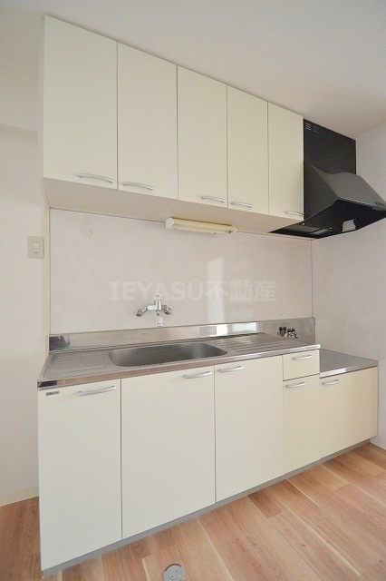 ファーレ高須のキッチン