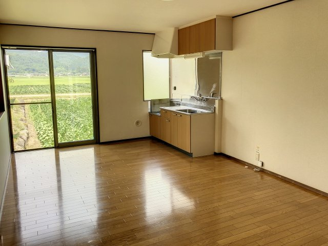 メゾンクレールの居間・リビング