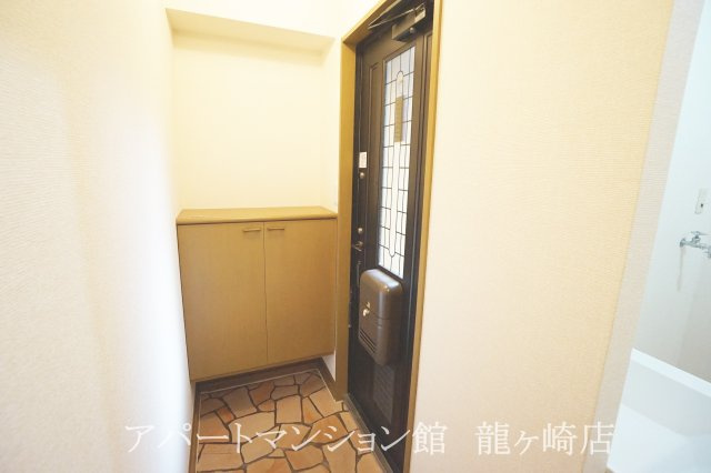 セジュール烏山 ⅡⅢの玄関