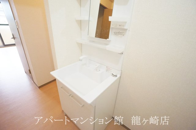 セジュール烏山 ⅡⅢの独立洗面台