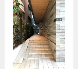 【エントランス】