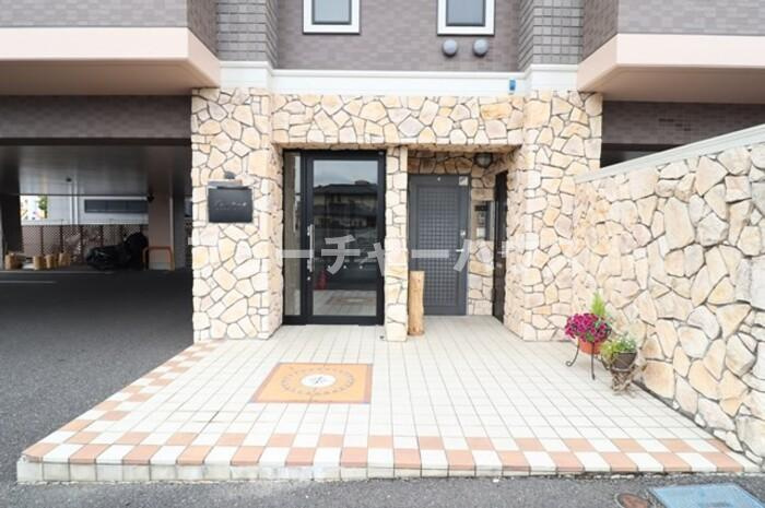アルベラータのエントランス