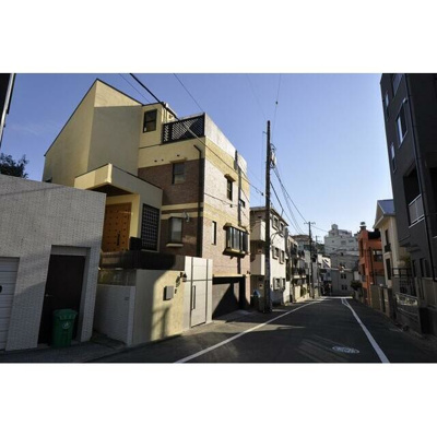 【エントランス】 | Ｔｈｅ　Ｇｏｌｄ　Ｃｏａｓｔ　青葉台(ザゴールドコーストアオバダイ)