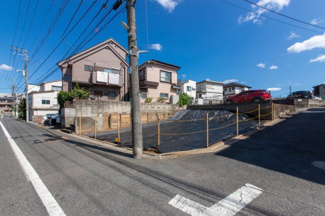 【外観】 | 第一種低層住宅地域内の開放感良好な好立地。