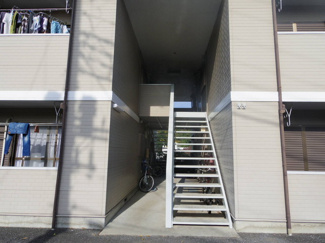 建物入り口　