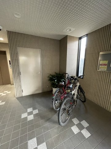 ラ・ドルチェ・ヴィータの駐車場