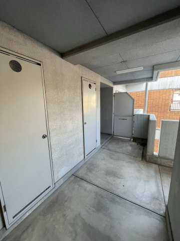 ラ・ドルチェ・ヴィータのロビー