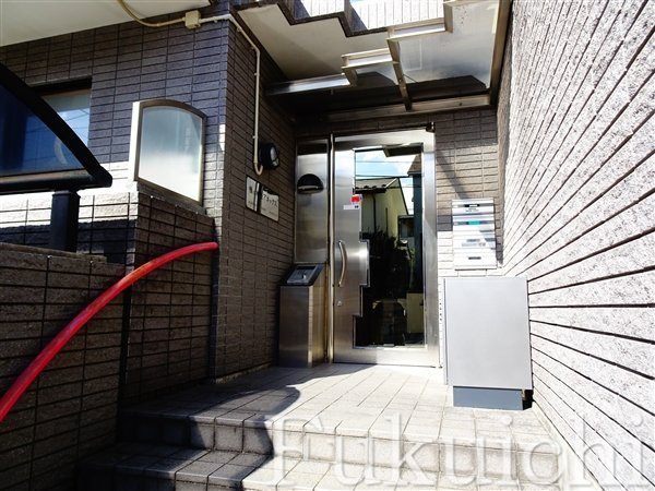 柿の木坂アネックスのエントランス