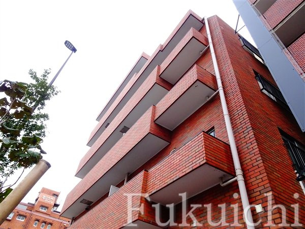 ハイツ柿の木坂の外観