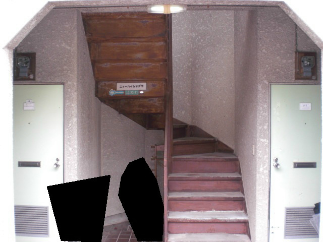 ニューハイム八雲のエントランス